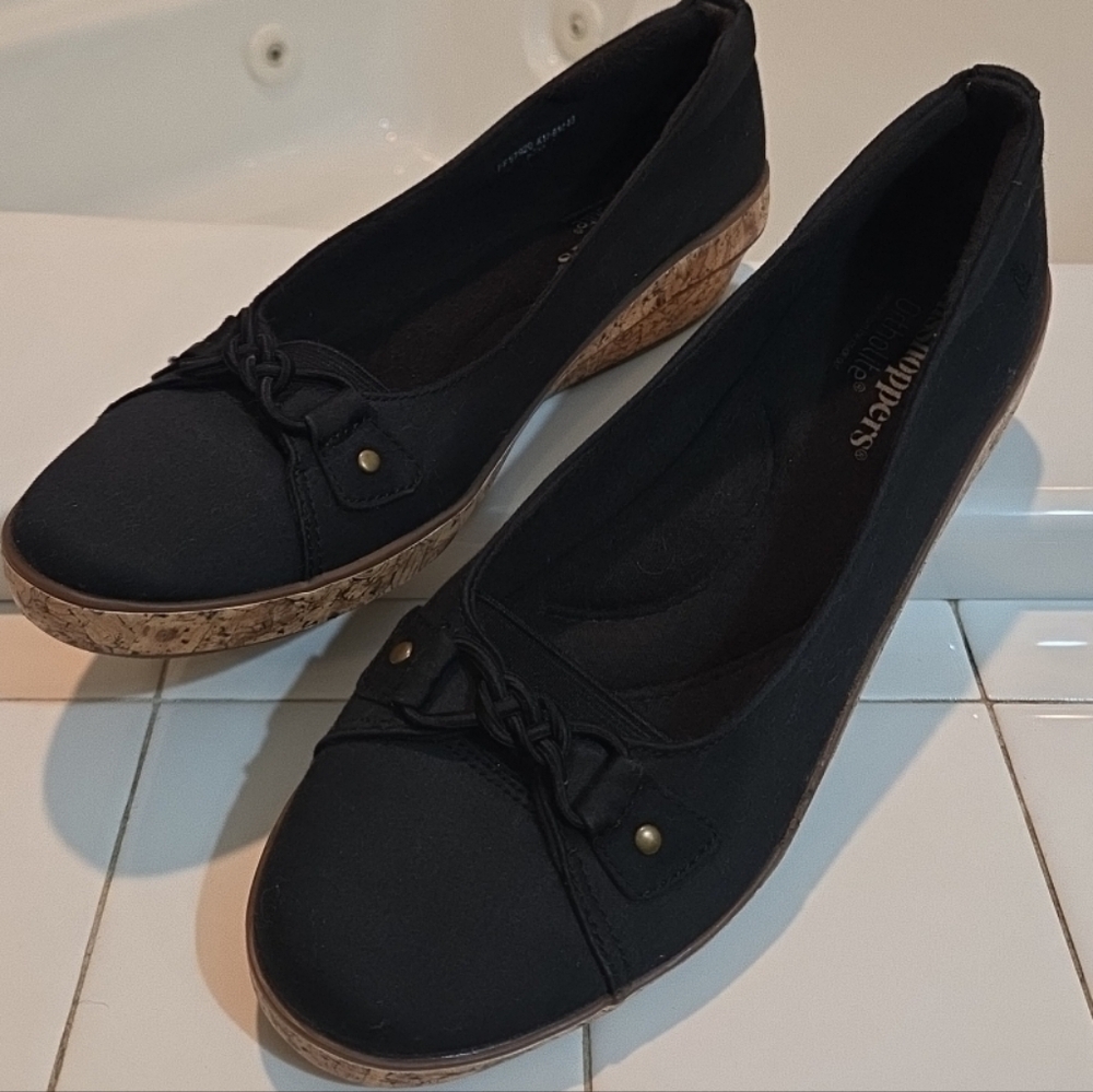 Grasshoppers Black Canvas Cork-Trim Flats